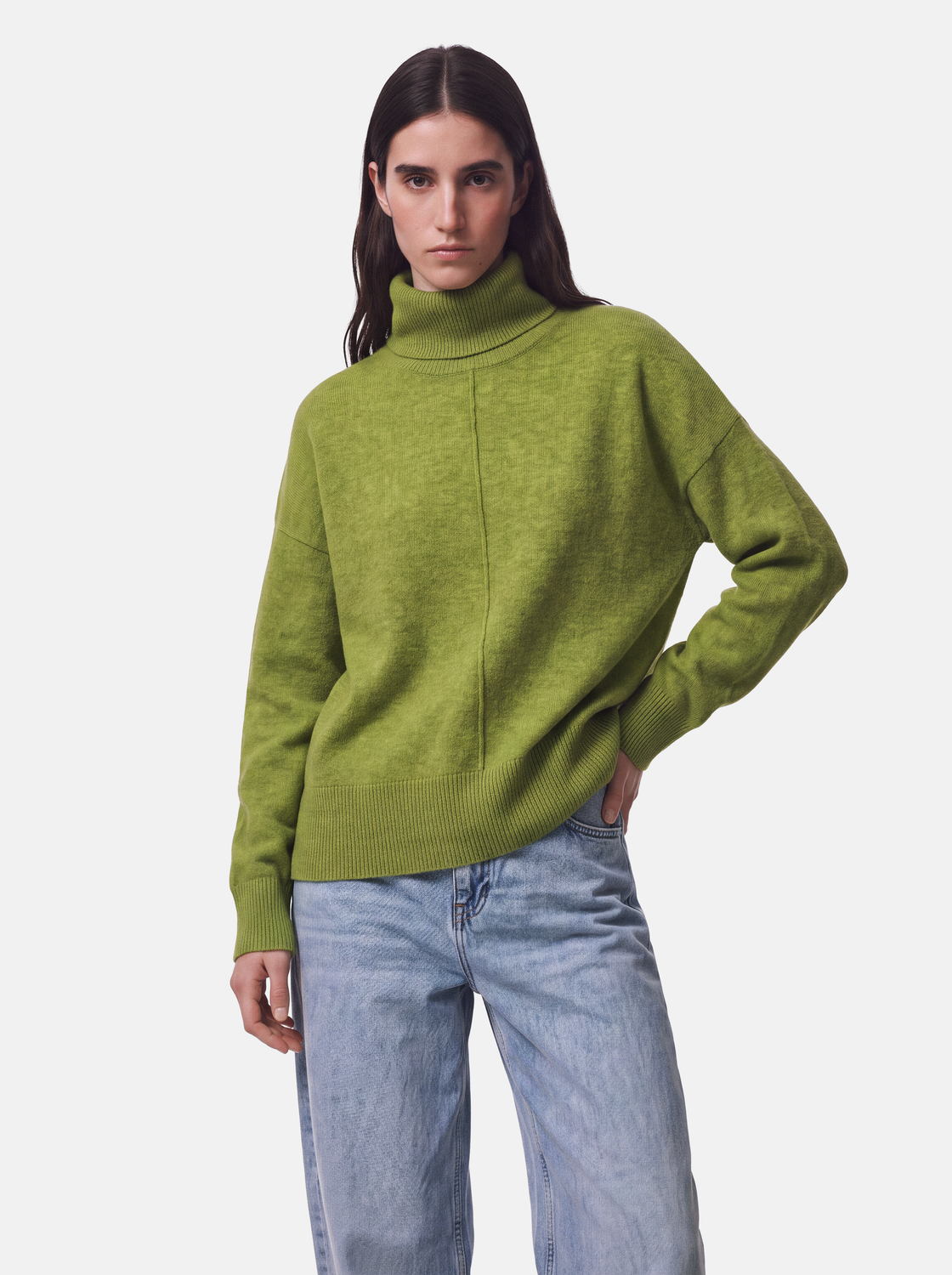model_shot-front